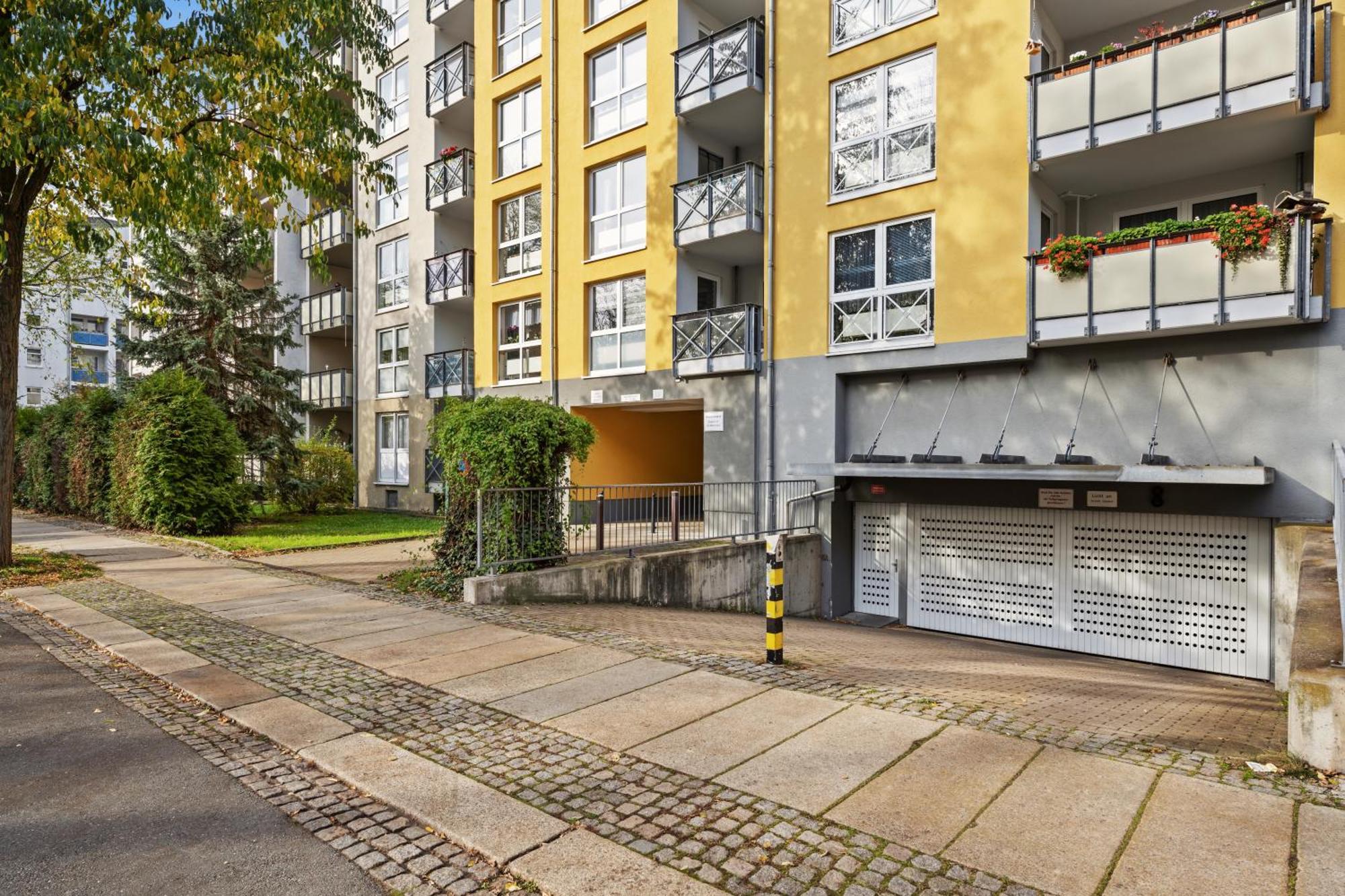 Edler Wohnraum Disney Marvel Studio Mit Balkon, Boxspringbett, Kaffeevollautomat, Lift & Parkplatz Chemnitz Esterno foto